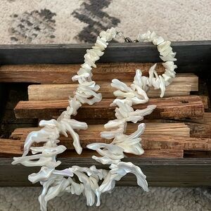 Mother of pearl necklace from boutique. Gorgeous! Priced right!